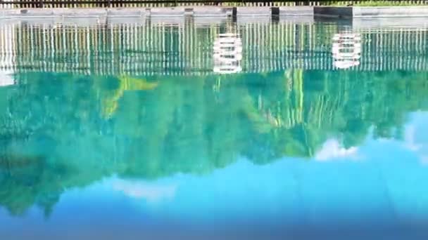 Vídeo de reflexão piscina férias resumo — Vídeo de Stock