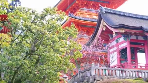 Video van kiyomizu toren van de tempel in Kyoto Japan — Stockvideo