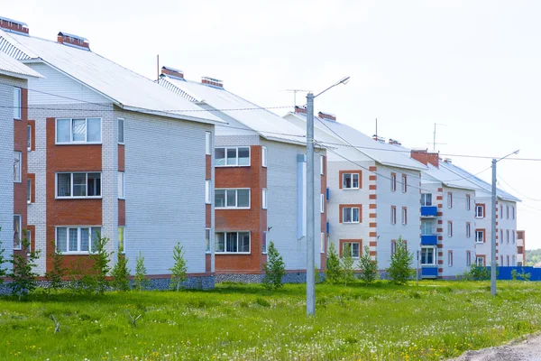 Modern low-rise homes — Stock Photo, Image