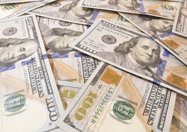 Yüz dolarlık banknot.