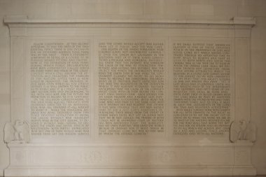 Lincoln Memorial in daylight