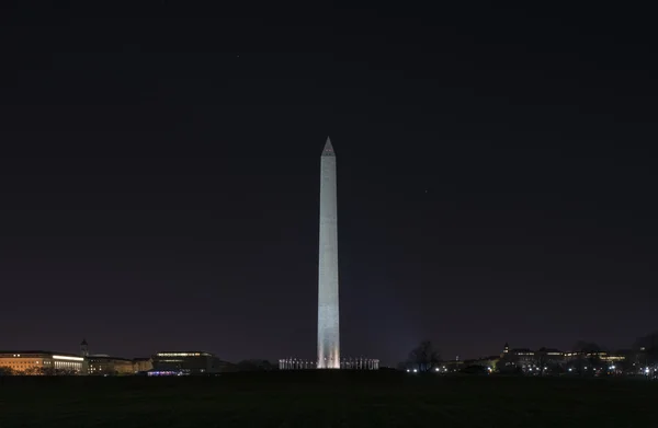 Monumento a Washington por la noche —  Fotos de Stock