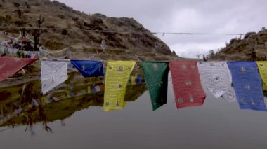 buddha flags are looking beautiful on the way to sandakphu trek