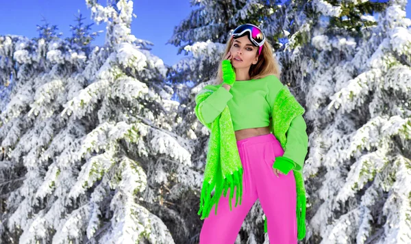 Portrait Hiver Jeune Femme Modèle Mode Hiver Avec Costume Ski — Photo