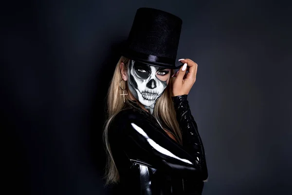 Beau Modèle Maquillage Halloween Sur Fond Noir Femme Sexy Avec — Photo