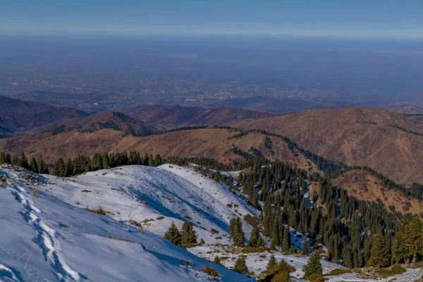 Excellente Journée Ensoleillée Dans Montagne Tian Shan Près Ville Alamty — Photo