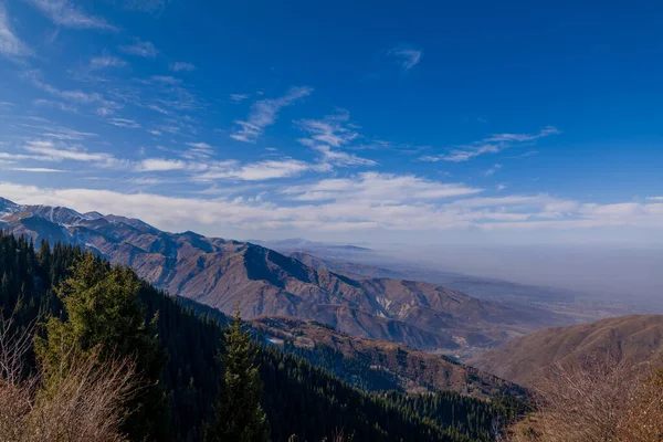 Excellente Journée Ensoleillée Dans Montagne Tian Shan Près Ville Alamty — Photo