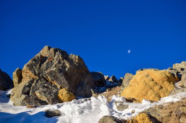 Dağların güzel manzarası