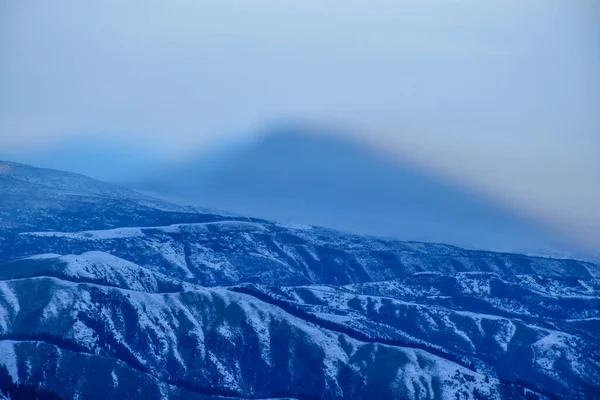 Incrível Boa Manhã Ensolarada Montanha Tian Shan Perto Cidade Alamty — Fotografia de Stock