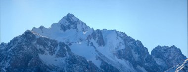 Alplerin güzel manzarası