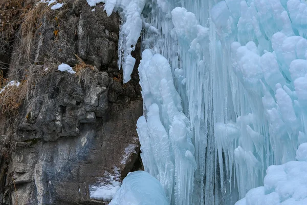 Cascata Butakovsky Congelata Nella Montagna Tian Shan Vicino Città Alamty — Foto Stock