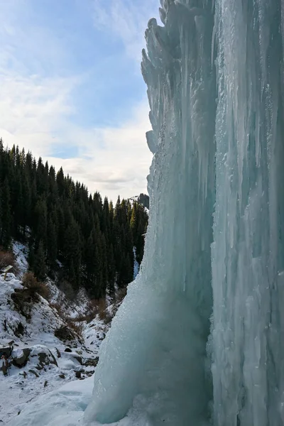 Cascata Butakovsky Congelata Nella Montagna Tian Shan Vicino Città Alamty — Foto Stock