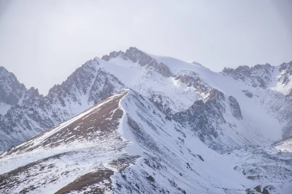 Vista Aérea Desde Desfiladero Prohodnoe Montaña Tian Shan Cerca Ciudad — Foto de Stock