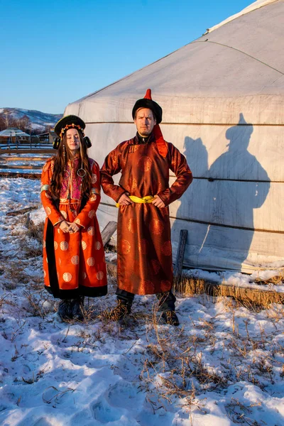 Ulan Ude Ryssland Feb 2020 Unga Människor Traditionella Buryatian Kläder — Stockfoto