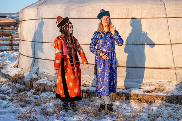 Ulan Ude Ryssland Feb 2020 Unga Människor Traditionella Buryatian Kläder — Stockfoto