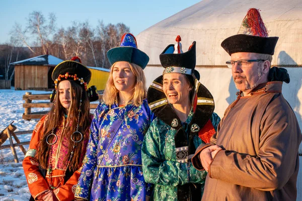 Ulan Ude Russia February 2020 Young People Traditional Buryatian Clothes — 图库照片