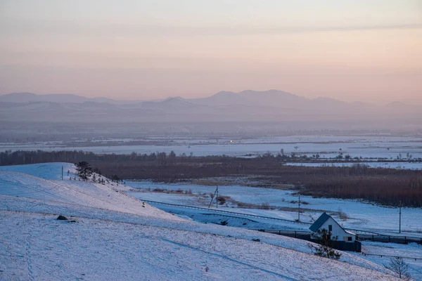 Красивий Зимовий Пейзаж Снігом Горах Під Час Сходу Сонця — стокове фото