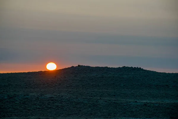 Belo Pôr Sol Sobre Montanha Conceito Natureza — Fotografia de Stock