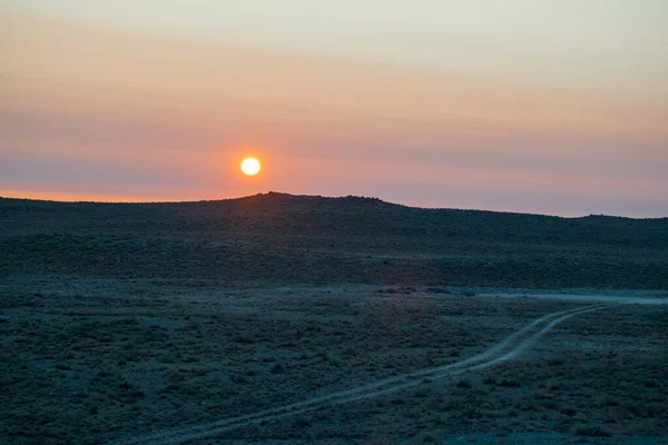 Dağda Güzel Bir Günbatımı Doğa Konsepti — Stok fotoğraf