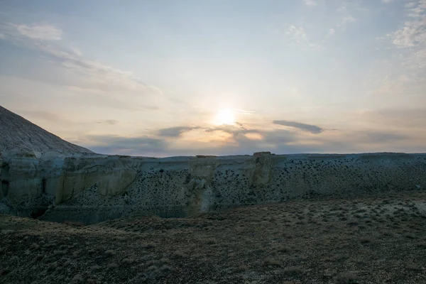 Під Час Заходу Сонця Плато Устурт Гірському Каньйоні Босджіра Пильно — стокове фото