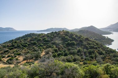 Türkiye 'nin Kas ilçesinin deniz kenarındaki hava manzarası.