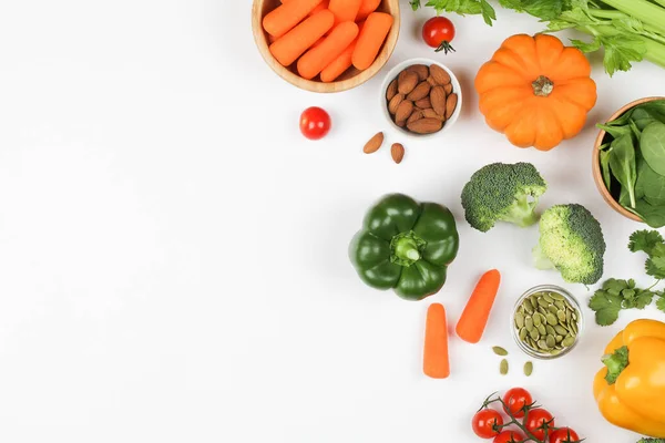 Vitamini Bakımından Zengin Doğal Ürünler Biberli Havuç Brokolili Ispanaklı Maydanozlu — Stok fotoğraf