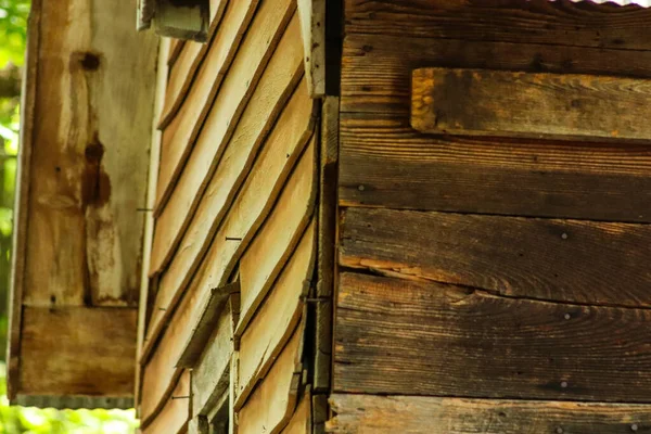 褐色木屋木纹纹理角 — 图库照片