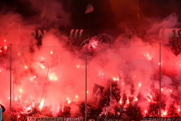 Visa Toumba Stadion full av fans av Paok — Stockfoto