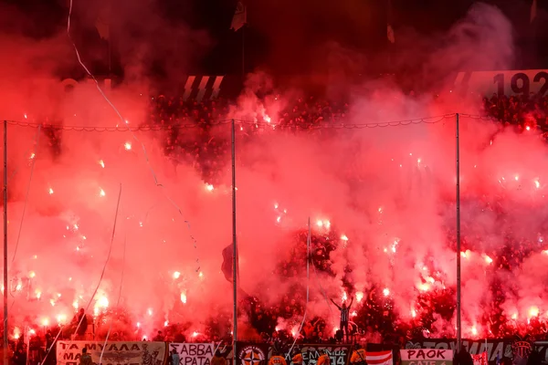 Vue sur le stade Toumba plein de fans de PAOK — Photo