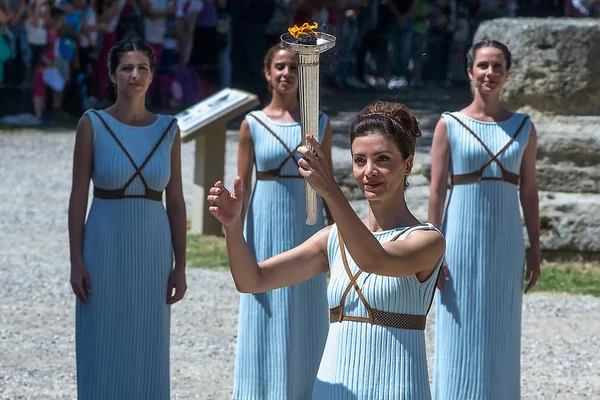 Last rehersal of the The Lighting Ceremony of the Flame for the — Stock Photo, Image