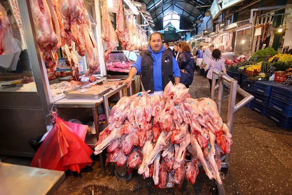 Açougue no Mercado Vlali em Salónica — Fotografia de Stock