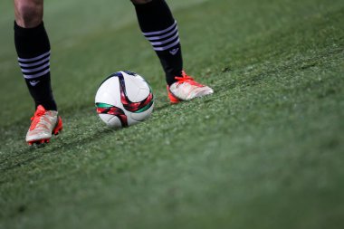 Top ve bir metrelik bir futbolcu 