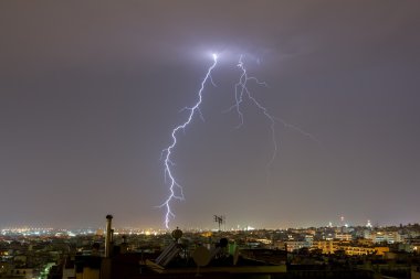 Şimşek fırtınası grev şehrin Thessaloniki, Yunanistan