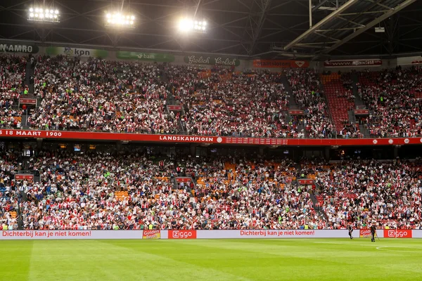 Binnenaanzicht van het volledige stadion van de Amsterdam Arena — Stockfoto