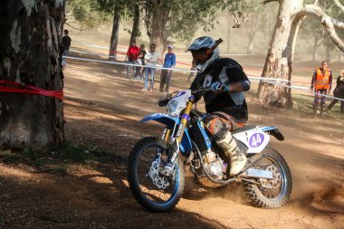  4 yarış motocross scrabble Güney Yunanistan