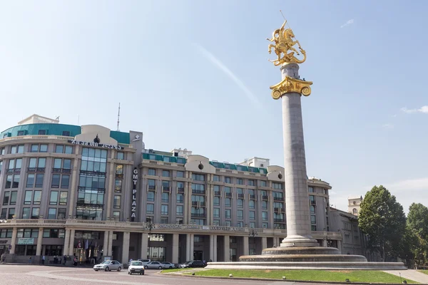 Statue of St. George and the dragon in Tbilisi, Georgia — Stock Photo, Image