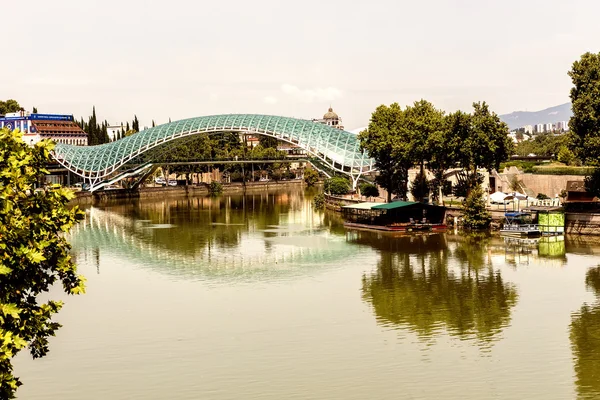 Міст миру в Тбілісі, Geaorgia — стокове фото