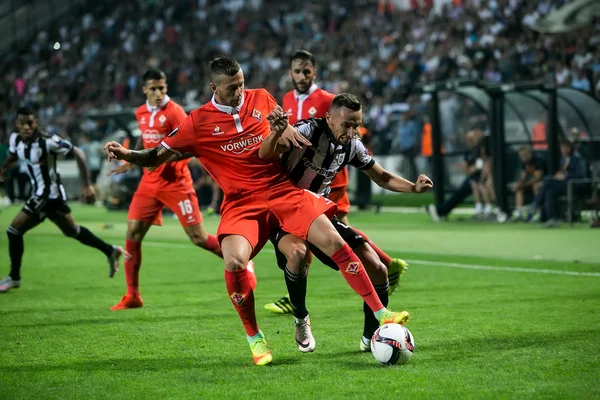 Uefa europa league spiel paok vs acf fiorentina — Stockfoto