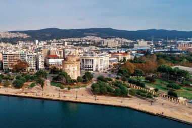 Yunanistan 'ın Selanik kentindeki Beyaz Kule meydanının hava manzarası