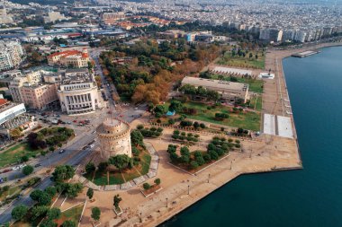 Yunanistan 'ın Selanik kentindeki Beyaz Kule meydanının hava manzarası