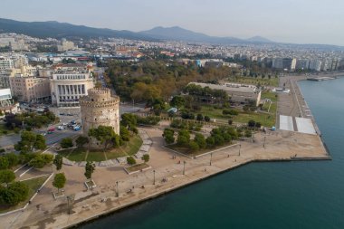 Yunanistan 'ın Selanik kentindeki Beyaz Kule meydanının hava manzarası