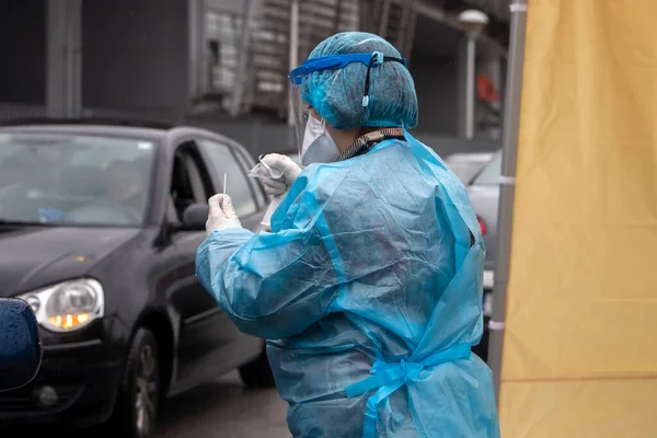 Salónica Grecia Diciembre 2020 Trabajador Médico Que Usa Traje Especial —  Fotos de Stock