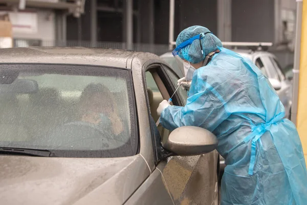 Salónica Grecia Diciembre 2020 Trabajador Médico Que Usa Traje Especial —  Fotos de Stock