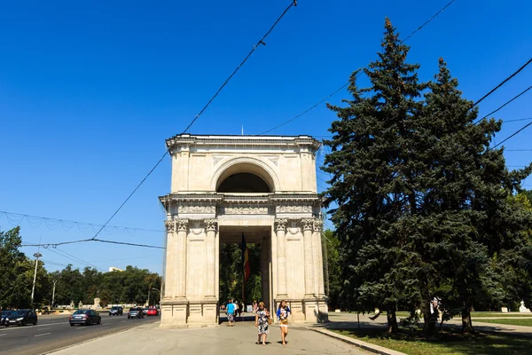 Zwycięstwo łuku w Zgromadzenie Narodowe kwadrat, Chişinău, Mołdawia. th — Zdjęcie stockowe