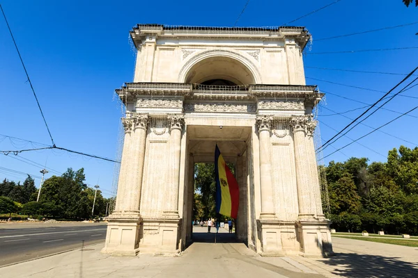 Victory Arch in National Assembly Square, Chisinau, Moldova. Th — Stock Photo, Image