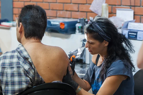 1 konwencji międzynarodowych tatuażu Warszawa — Zdjęcie stockowe