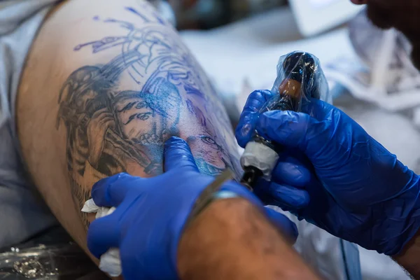 1a convenzione internazionale del tatuaggio di Salonicco — Foto Stock