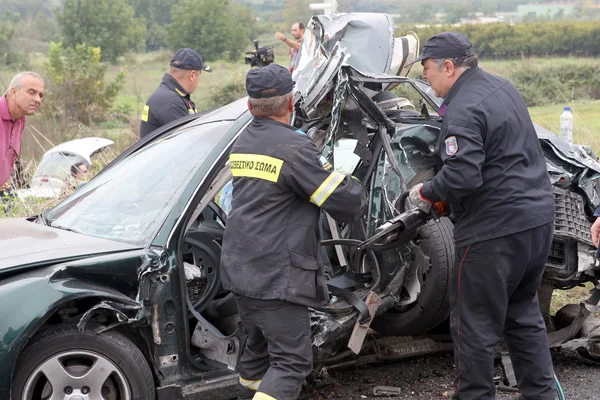 Large truck crashed into a number of cars and 4 people were kil — Stock Photo, Image