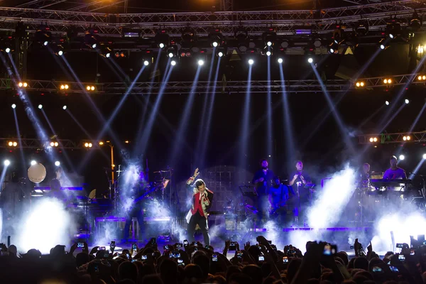 Singer Sakis Rouvas performing at MAD North Stage festival — Stock Photo, Image