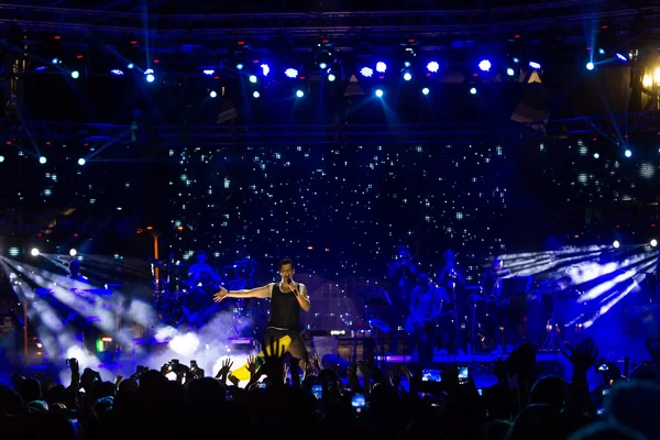 Singer Sakis Rouvas performing at MAD North Stage festival — Stock Photo, Image